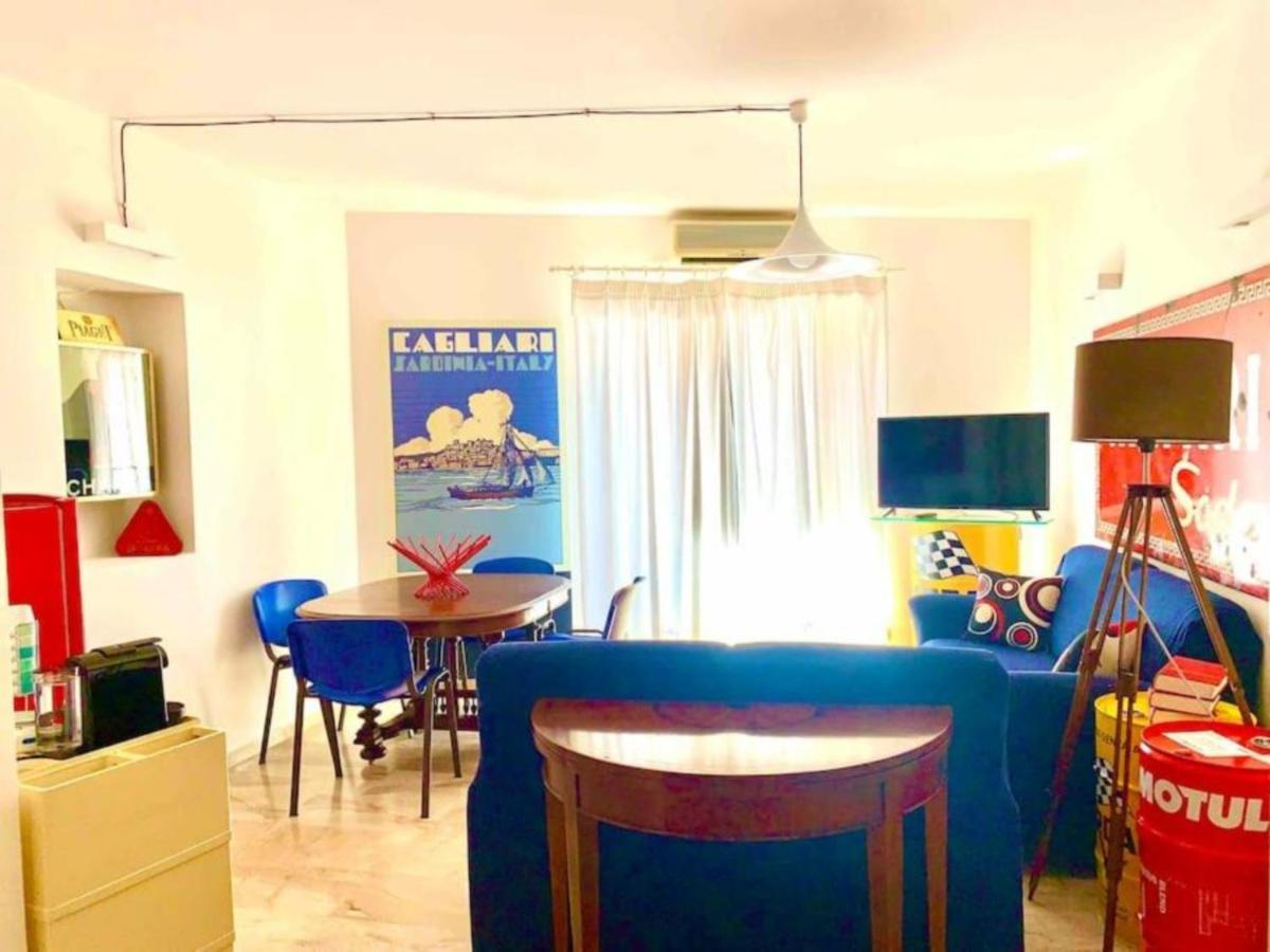 Appartamento Cagliari Centro Con Vista Sul Porto Екстериор снимка