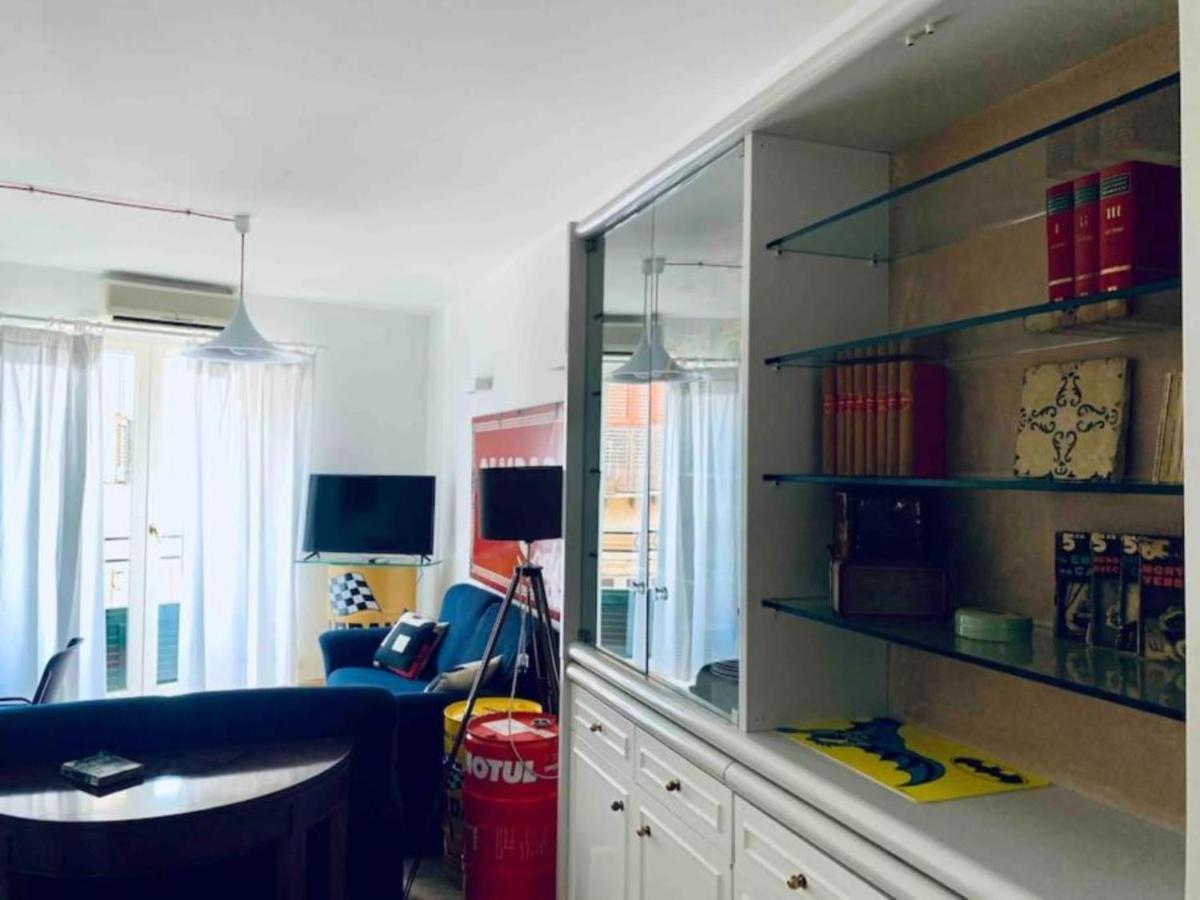 Appartamento Cagliari Centro Con Vista Sul Porto Екстериор снимка